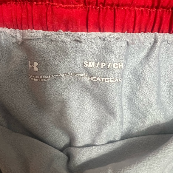 Under Armour Athletic Shorts - Picture 2 of 2